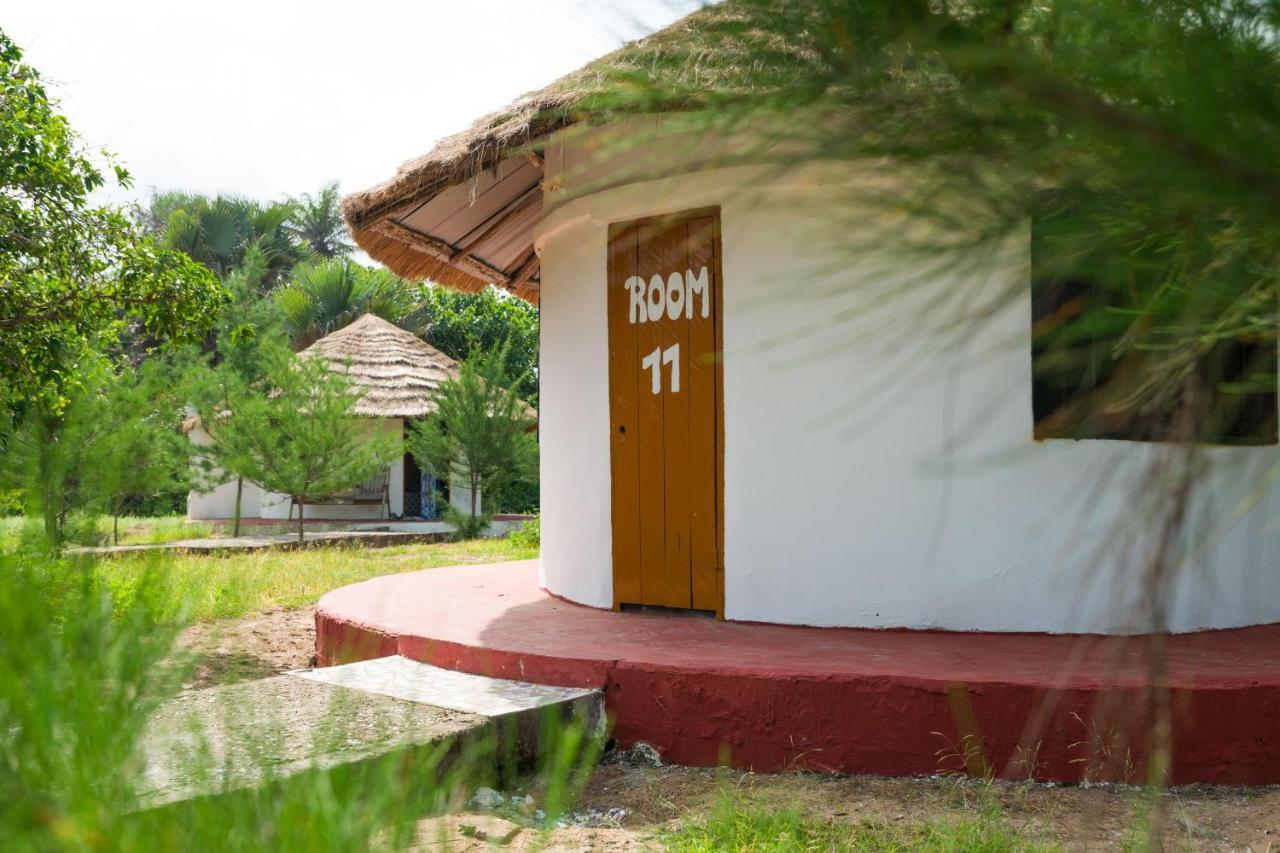 Tamba Kuruba Eco-Lodge Folonko Exterior photo
