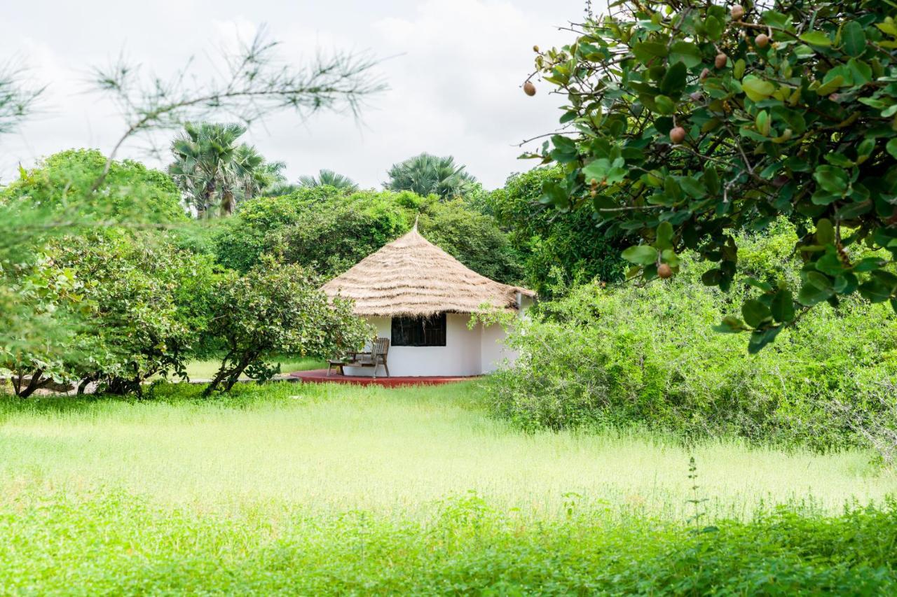 Tamba Kuruba Eco-Lodge Folonko Exterior photo